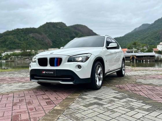 BMW X1 2.0 16V TURBO GASOLINA SDRIVE20I 4P AUTOMÁTICO BMW X1 2.0 16V TURBO GASOLINA SDRIVE20I 4P AUTOMÁTICO